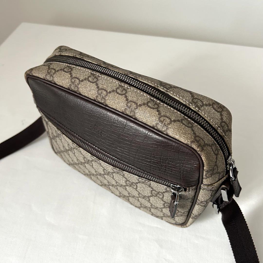 超美品 グッチ ショルダーバッグ カメラバッグ 斜め掛け GGスプリーム