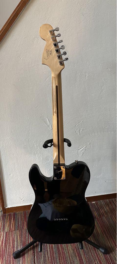 SUM41 Deryck Whibleyモデル Squire by Fender