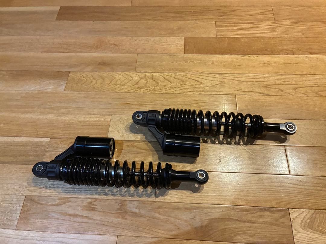 mutt motorcycles リアサスペンション