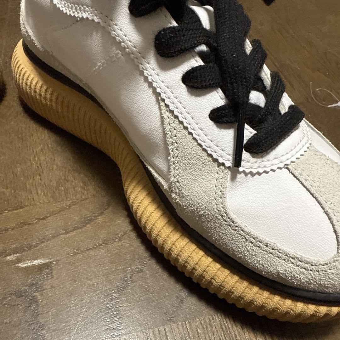 Onitsuka Tiger DELECITY オニツカタイガー　スニーカー