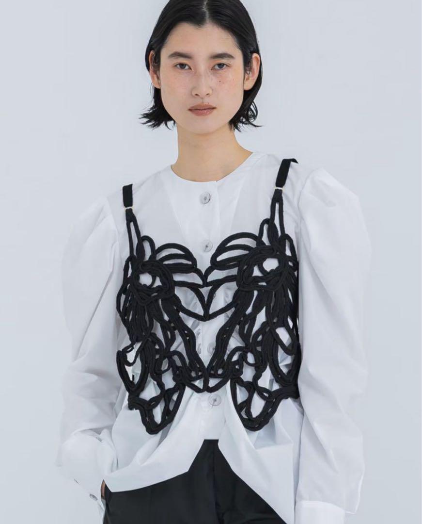 トップス MUKASA embroidery camisole