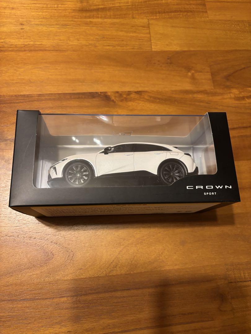CROWN SPORT クラウンスポーツ　ミニカー 1/30ダイキャスト製