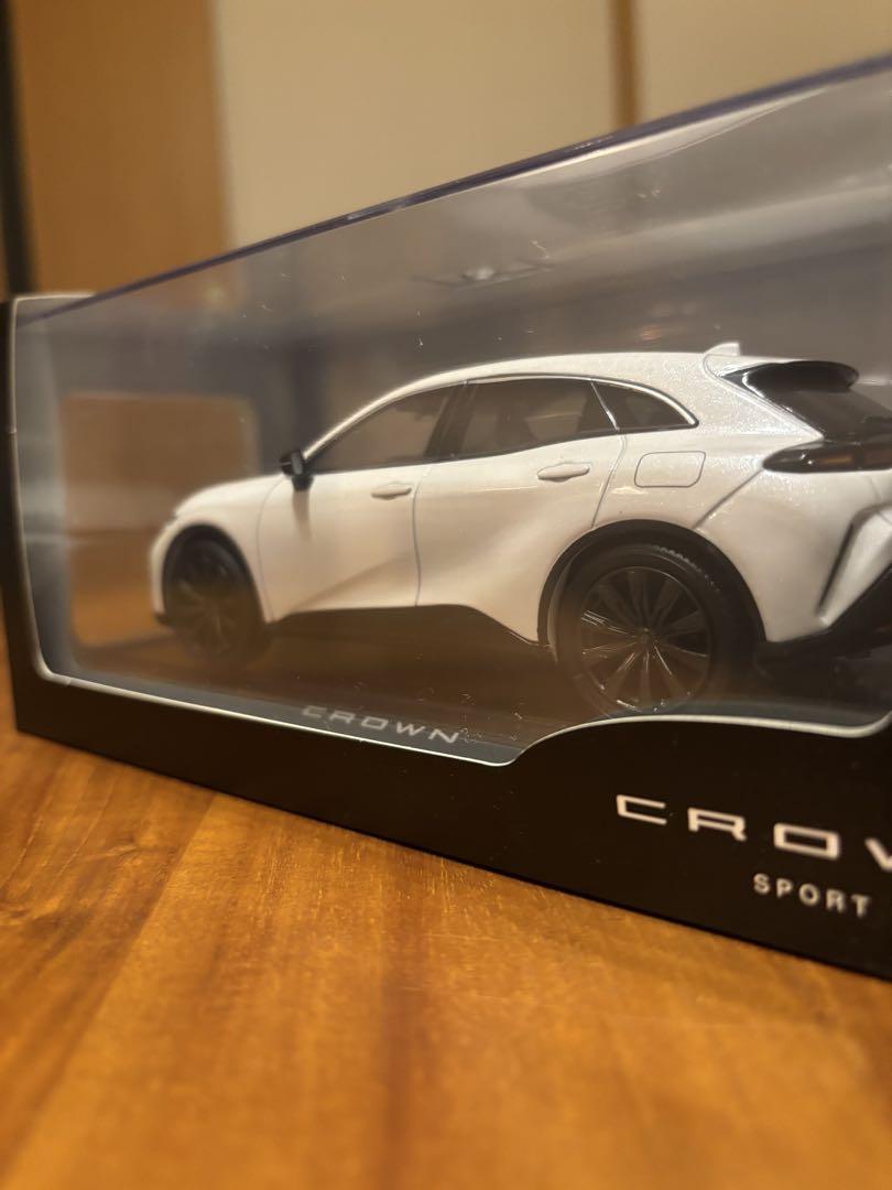 CROWN SPORT クラウンスポーツ　ミニカー 1/30ダイキャスト製
