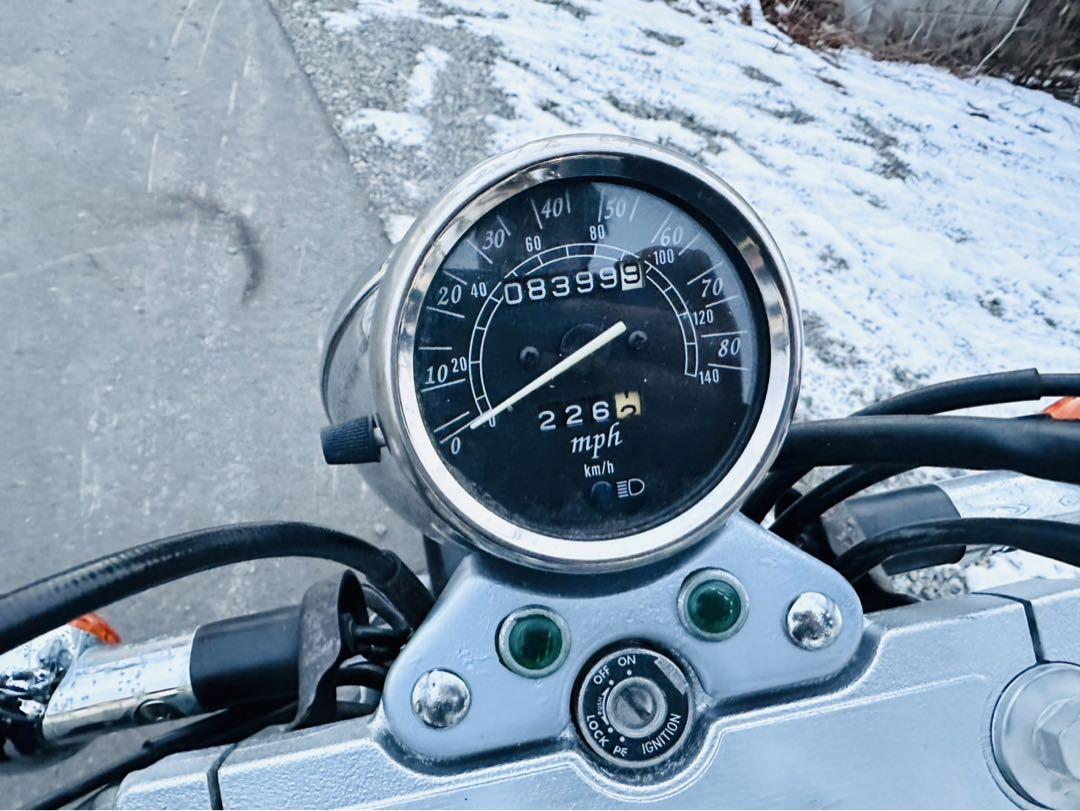 値下げ！　北海道　スズキ　GZ250 走行少ない　外装美品