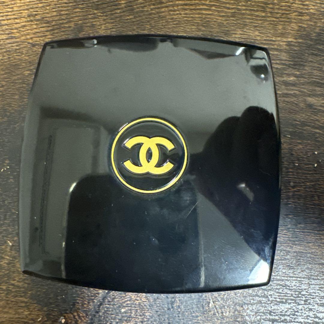 CHANEL LES 4 OMBRES N°5 アイシャドウパレット