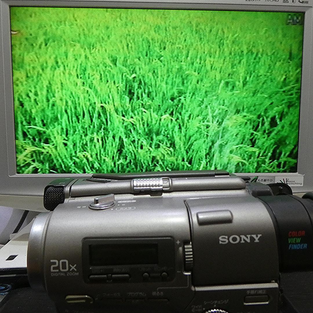 美品・動作良好 VideoHi8ソニーCCD-TR2 高画質8ミリビデオカメラ 動作良好 VideoHi8ソニー CCD-TR2 高画質8ミリビデオカメラ