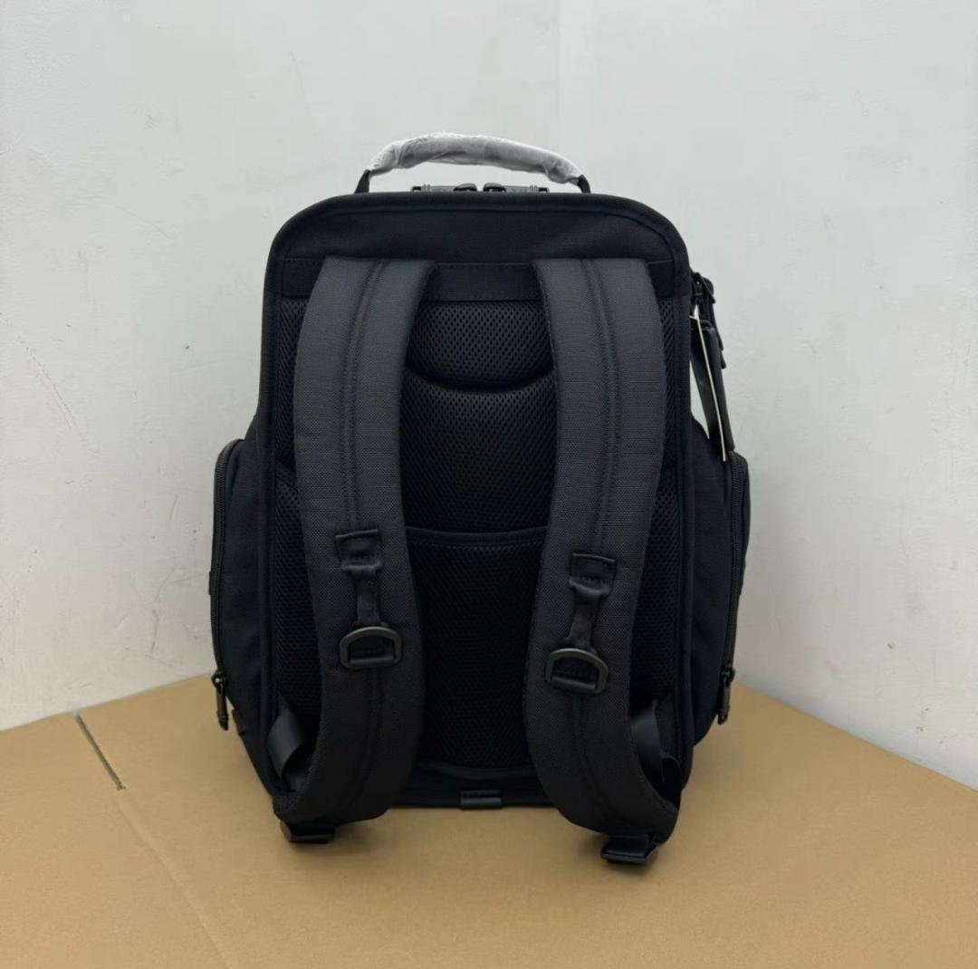 TUMI ALPHA3 バックパック ブラック TUMI ALPHA3 バックパック ブラック