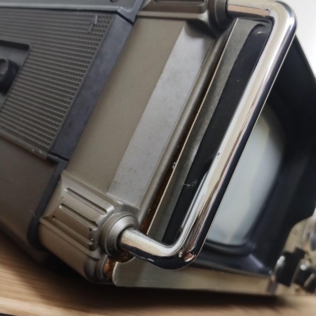 National TV-Radio-Cassette Recorder National TV-Radio-Cassette Recorder