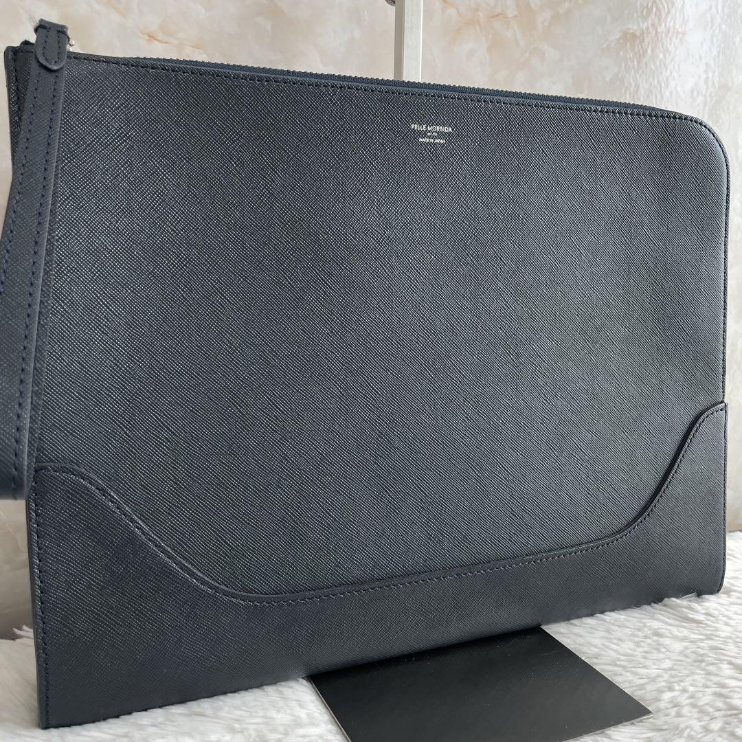 ペッレモルビダ レザー セカンド クラッチバッグ キャピターノ