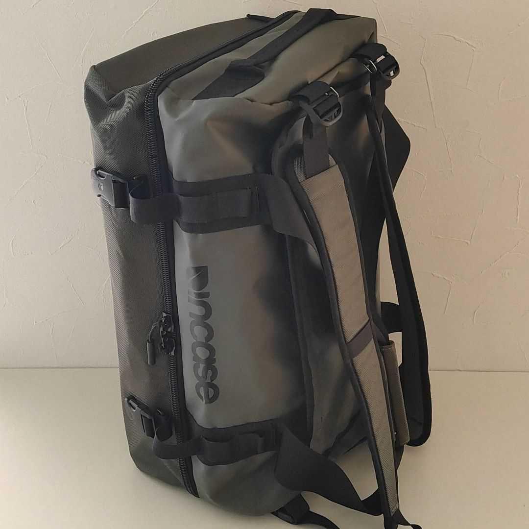 incase TRACT Duffel