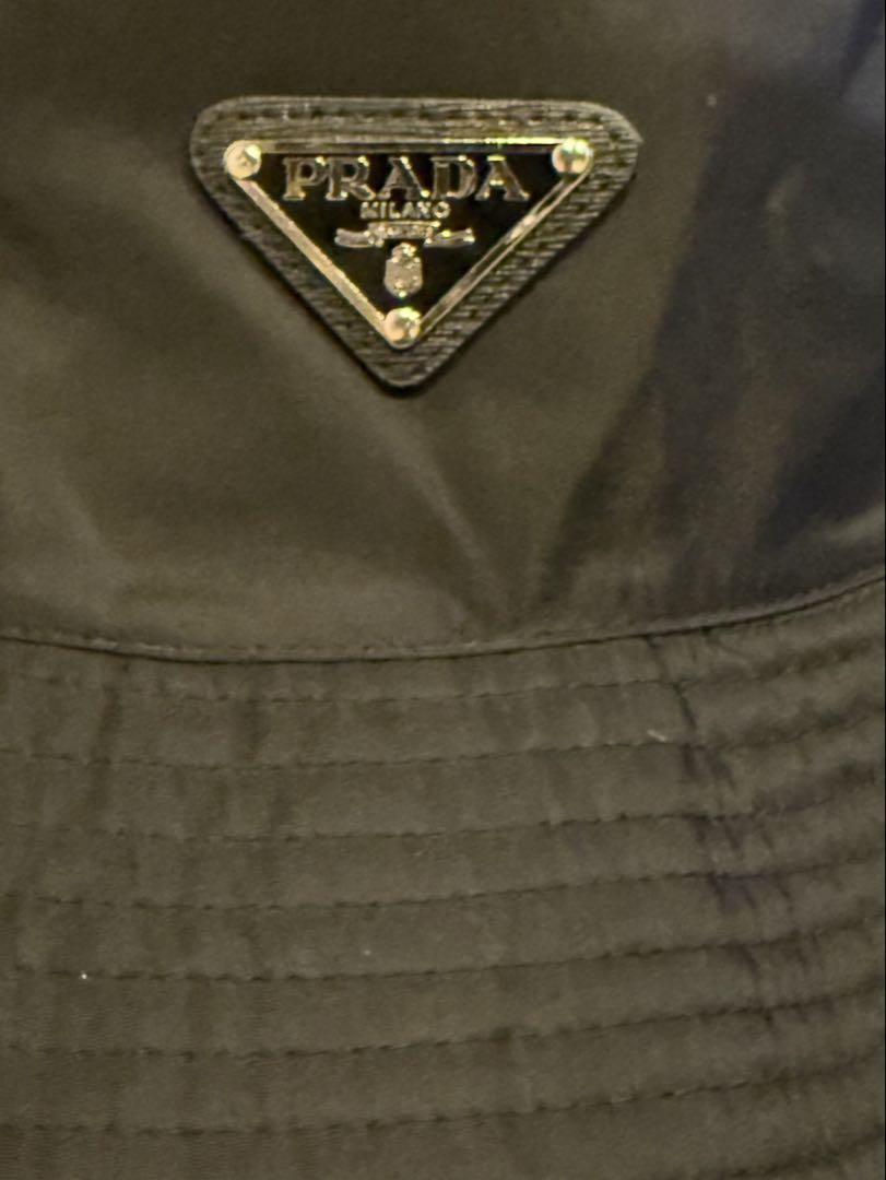 PRADA 黒 バケットハット