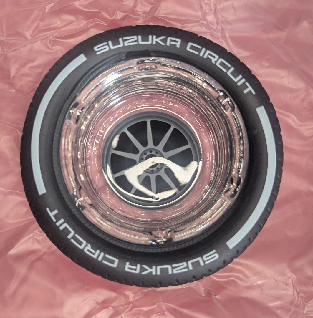 【レア】　SUZUKA CIRCUIT タイヤ　灰皿　ケースNG版ラベル❢