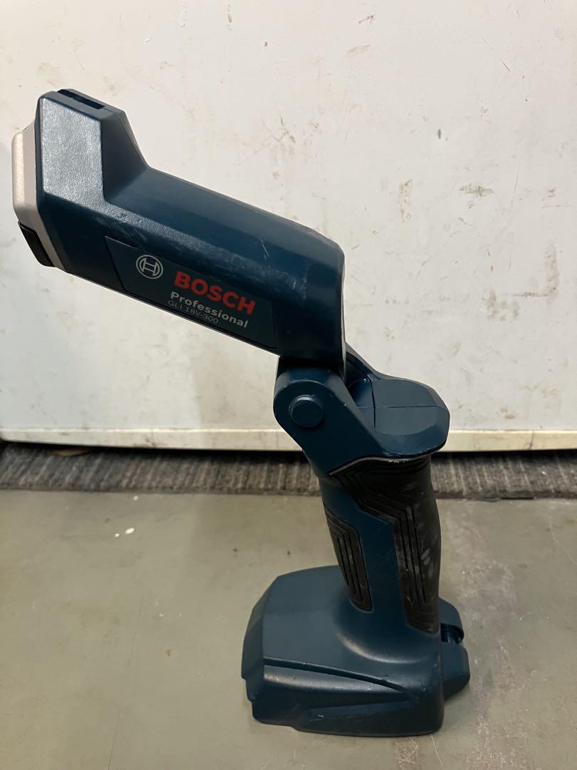 BOSCH Professional ハンドヘルド型屋外照明18V➖３００