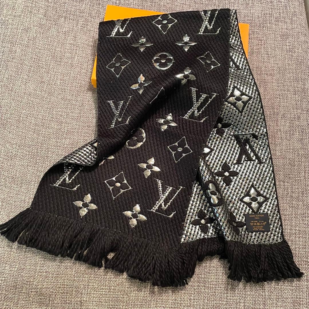 上品 ルイヴィトン エシャルプ ロゴマニア シャイン マフラーLOUIS VUITTON