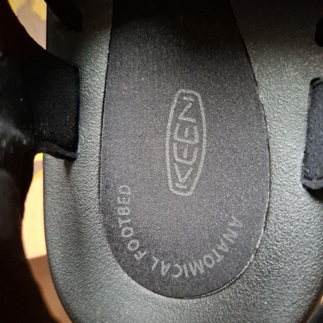 KEEN UNEEK サンダル
