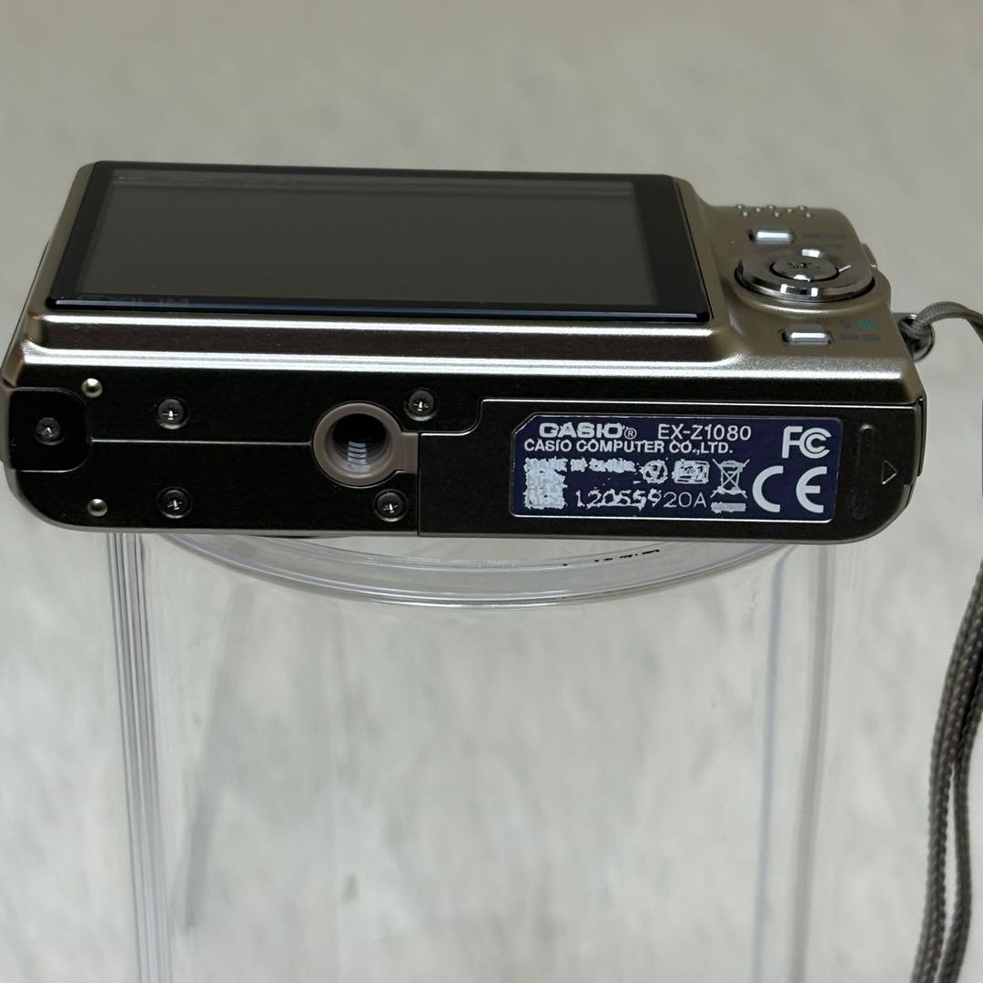CASIO カメラ EX-Z1080 充電器 ゴールド コンデジ 動作品 CASIO カメラ EX-Z1080 充電器 ゴールド コンデジ 動作品