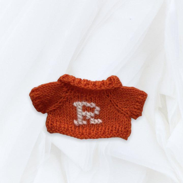 タートルイニシャルセーター「R」オレンジ(ちびぬい用) - メルカリ タートルイニシャルセーター「R」オレンジ(ちびぬい用) - メルカリ