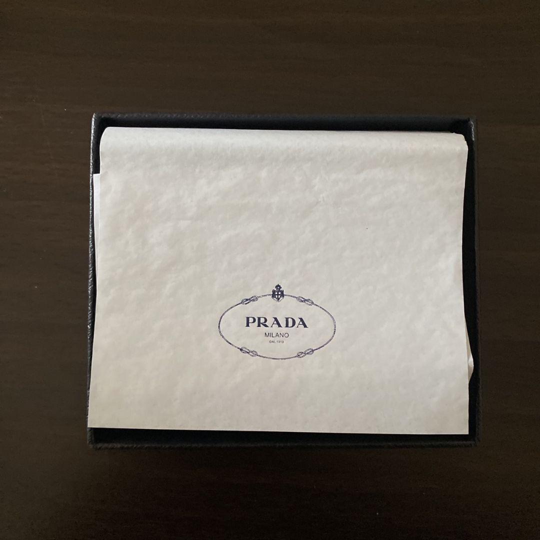 PRADA サフィアーノレザー 二つ折り財布 ブラック