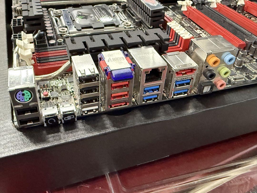 ASUSRampage IV Extreme マザーボード