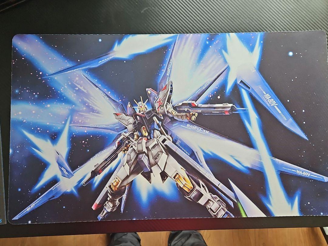 ストライクフリーダムガンダム　プレイマット Amazon.co.jp: 機動戦士SEED ストライクフリーダム プレイマット
