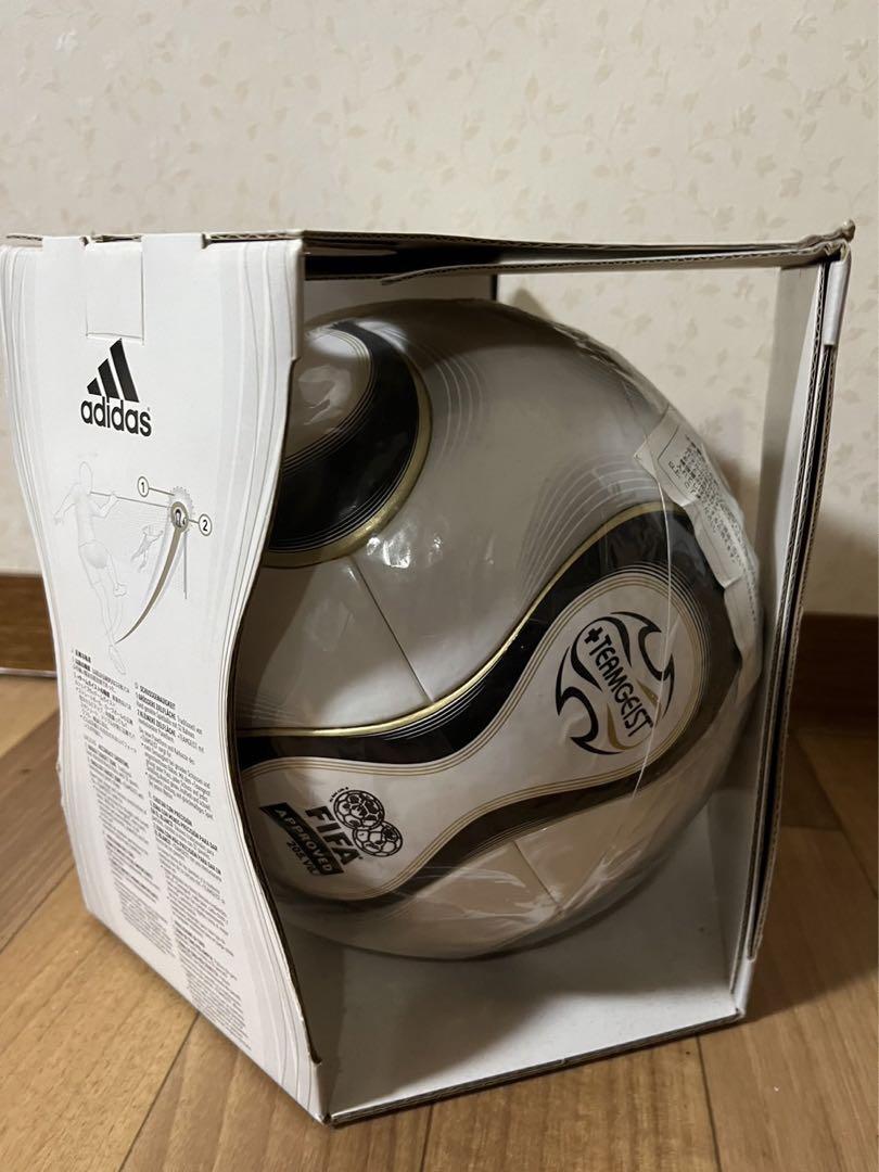 アディダス　チームガイスト　公式試合球