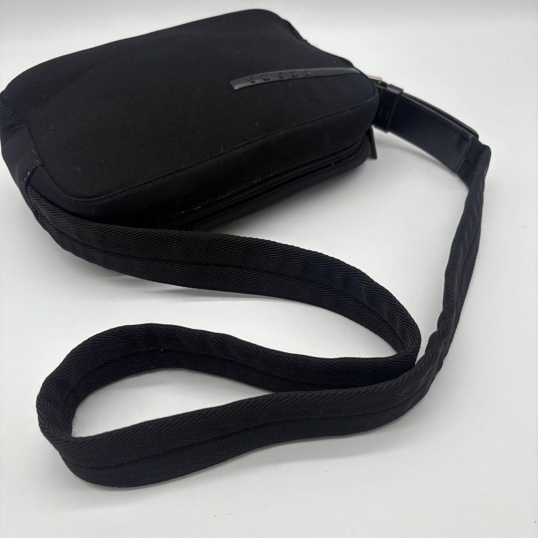 【良品！✨】プラダ PRADA ショルダーバッグ カメラバッグ ブラック 良品！✨】プラダ PRADA ショルダーバッグ カメラバッグ