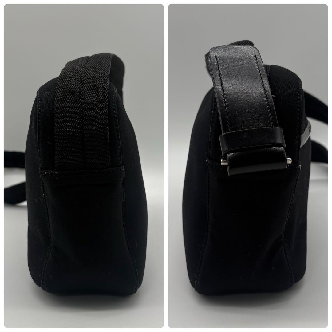 良品✨プラダスポーツ カメラバッグ メッセンジャーバック ショルダーバッグ 良品!✨】プラダ PRADA ショルダーバッグ カメラバッグ