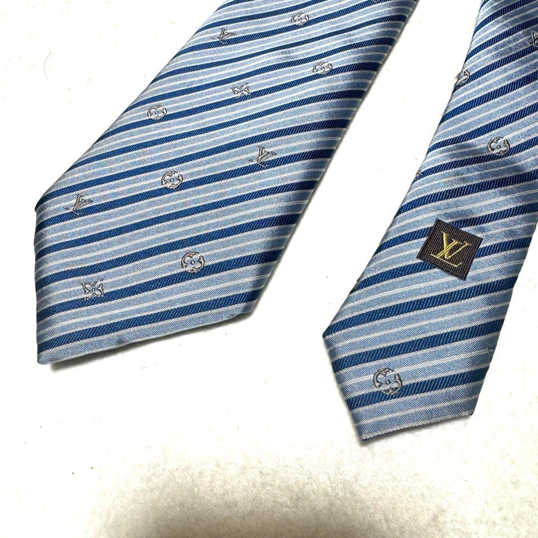 【希少品✨】ルイヴィトン ネクタイ ライトブルー レジメンタル モノグラム 希少品✨】ルイヴィトン ネクタイ ライトブルー レジメンタル
