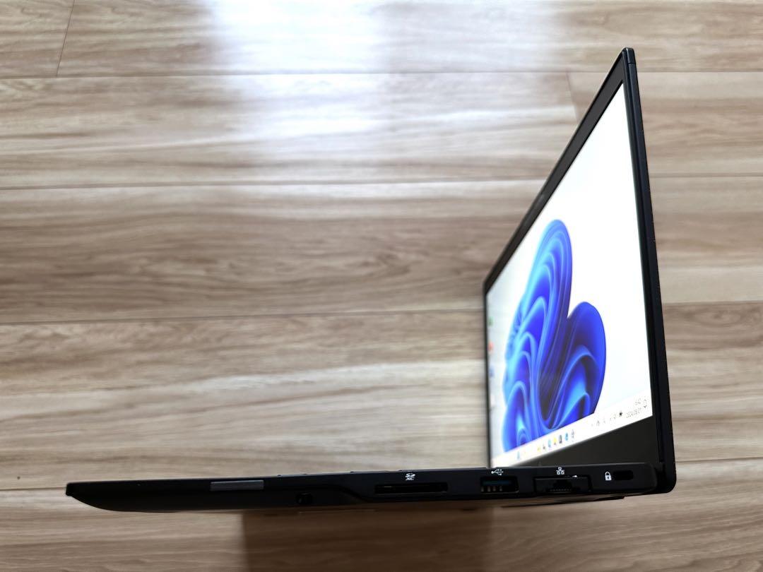 2019年12月モデル第8世代 SSD256搭載！LIFEBOOK U939/B