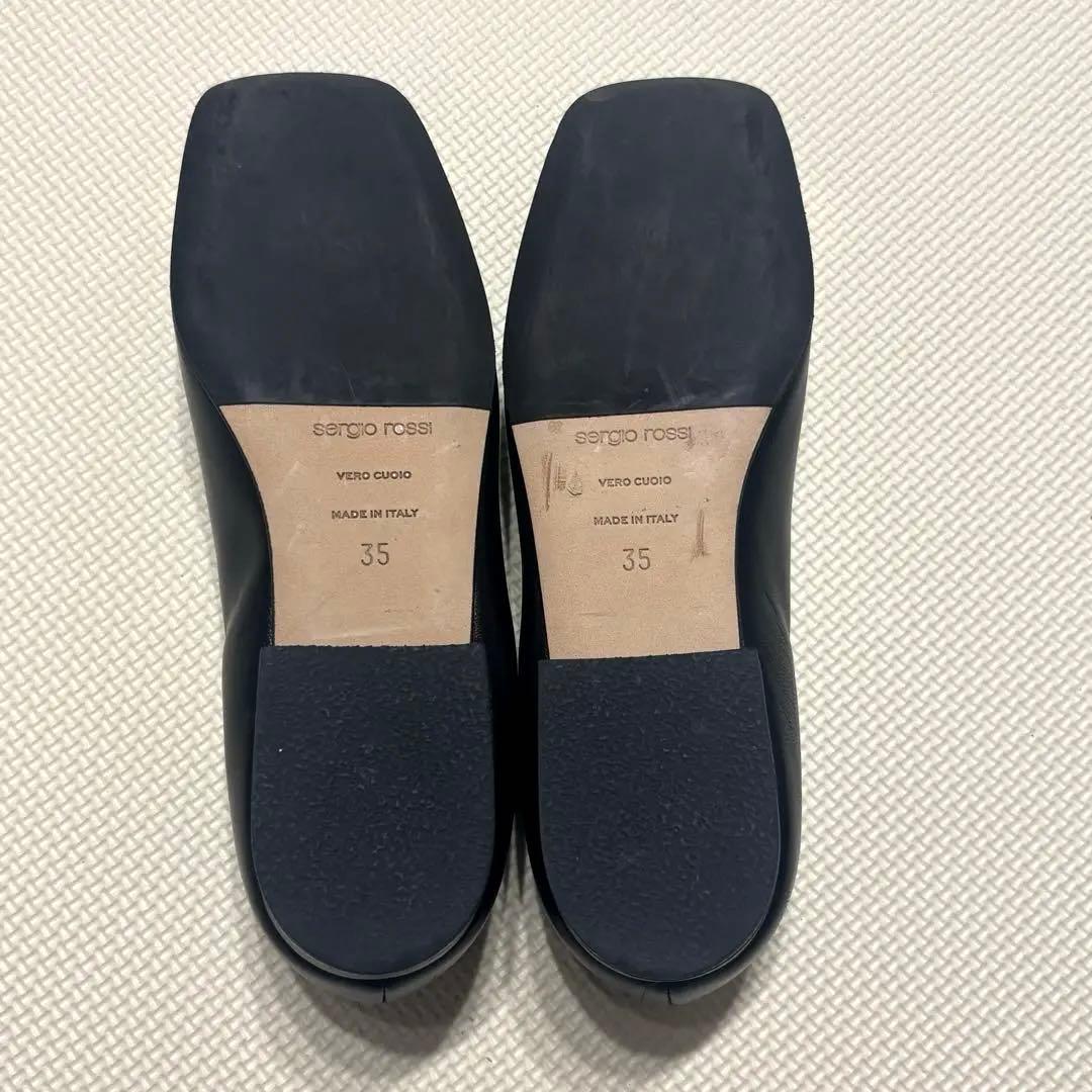 フラットパンプス