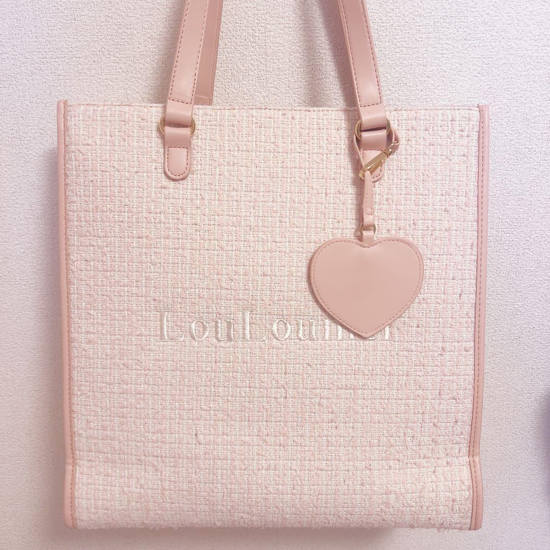 トートバッグ ハートチャーム付き LouLoumei】ハートチャーム付きトートバッグ - メルカリ