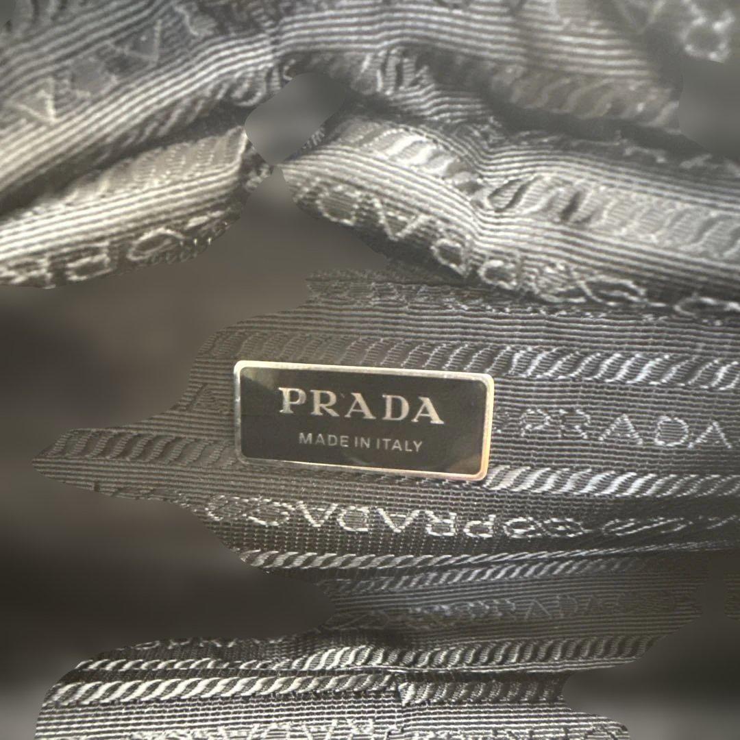 PRADA ブラック ショルダーバッグ