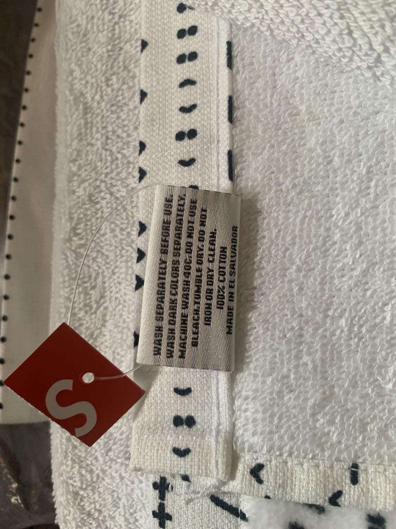 ☆チーズ様専用☆未使用半タグ付き Supreme Digi ビーチタオル