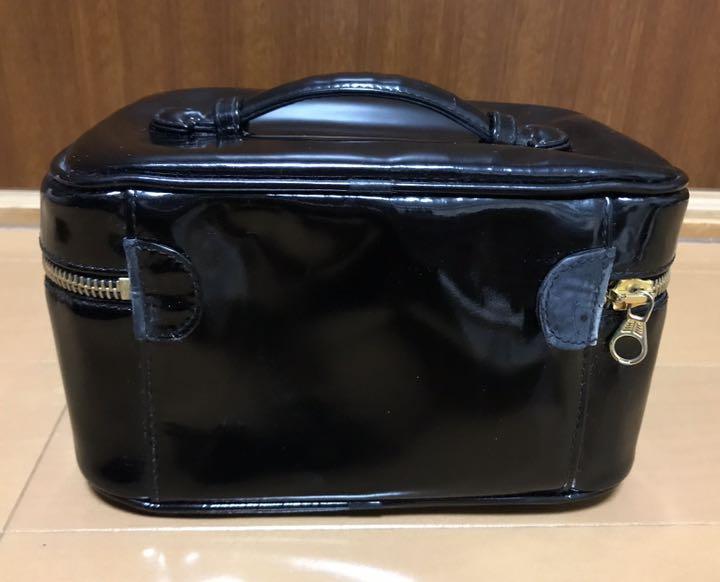 CHANEL エナメル バニティ