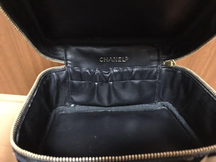 CHANEL エナメル バニティ