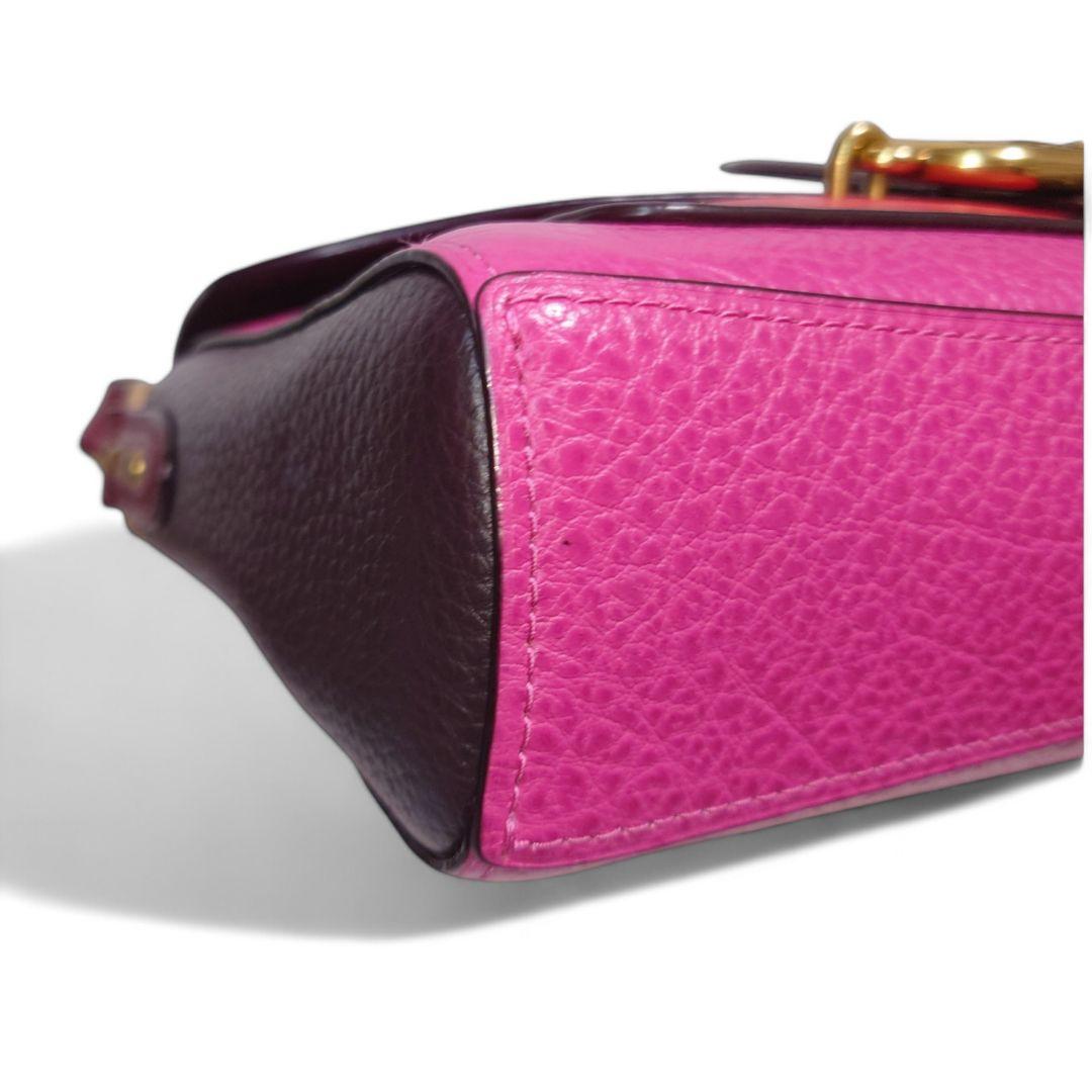 卍 COACH