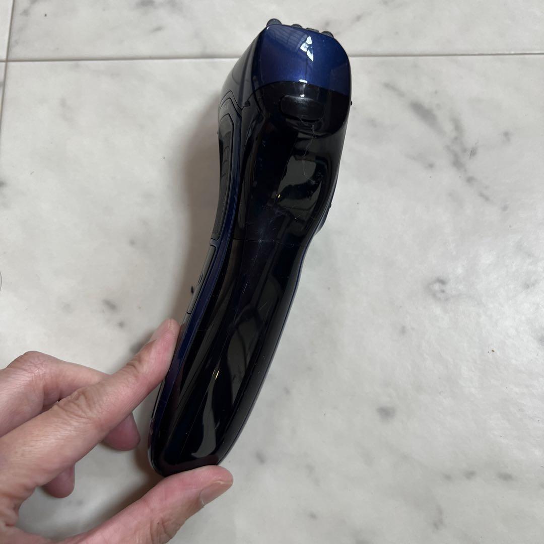 ●2-11●ひげ剃り電気シェイバーIZF-V559 本体のみ