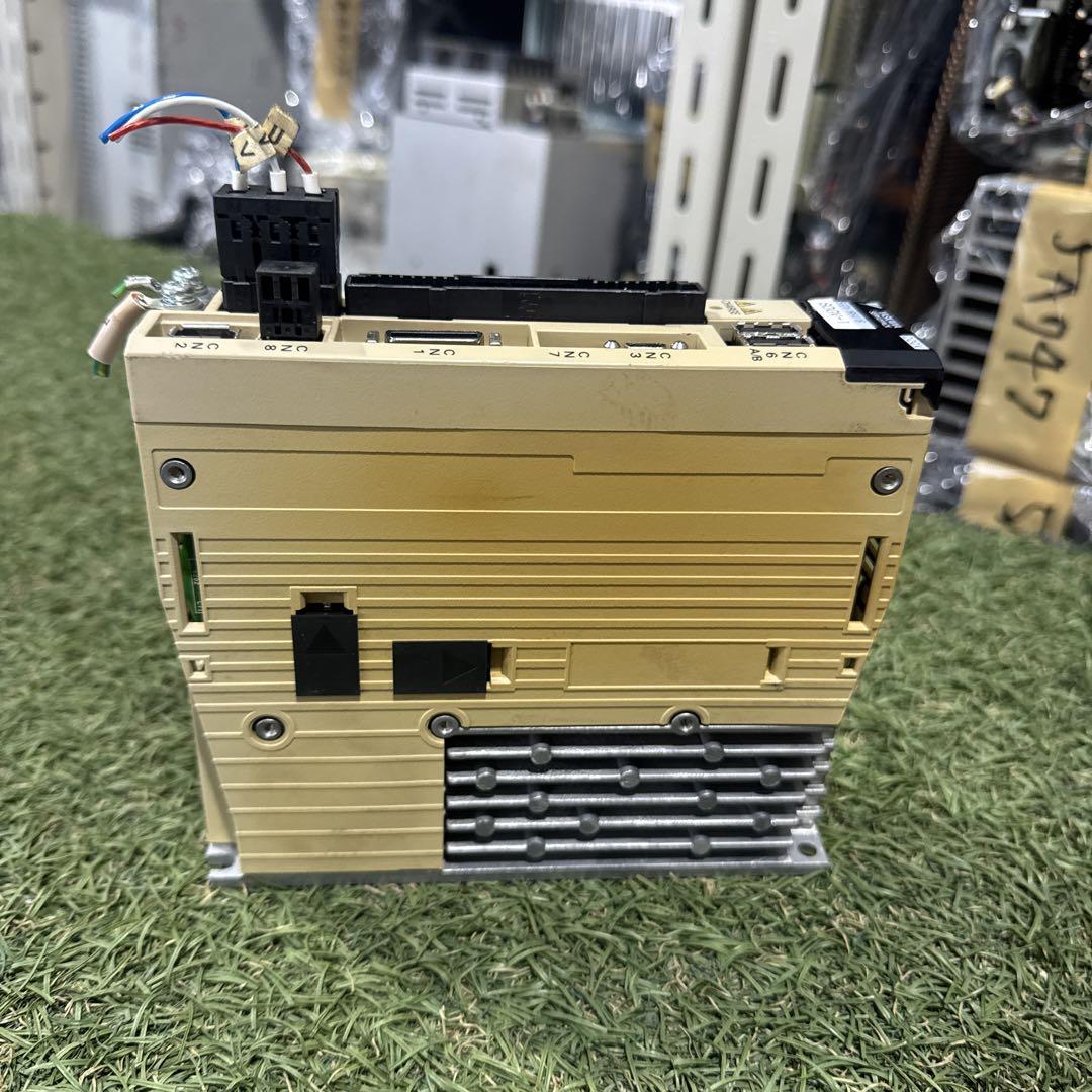 SGDV-1R6A11B サーボパック