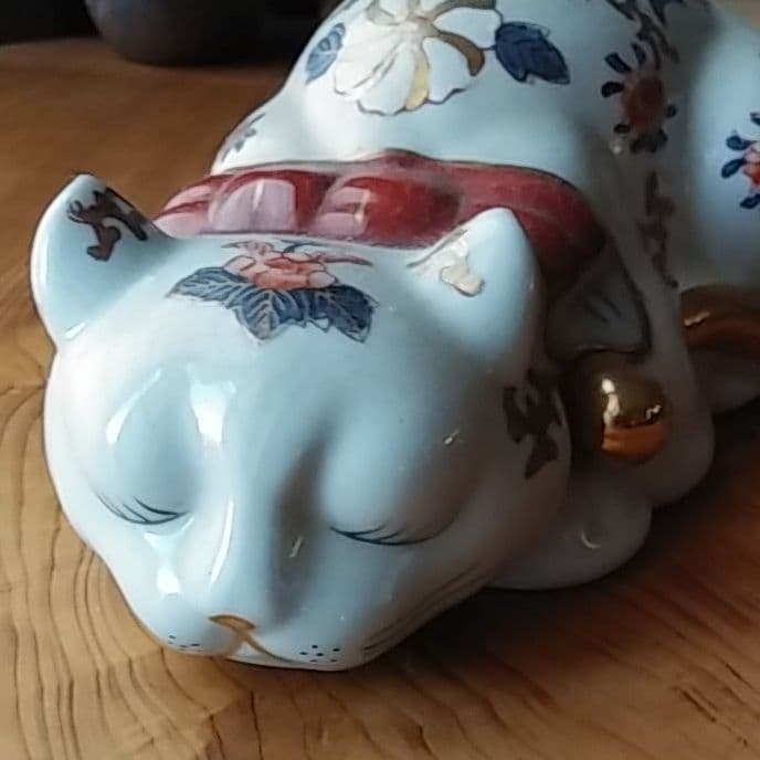 アンティーク眠り猫 I Data Com Ar