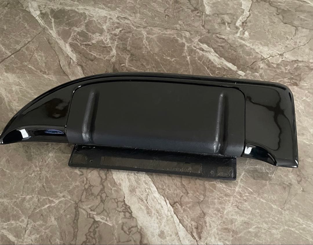 テーブル目立った傷や汚れなし