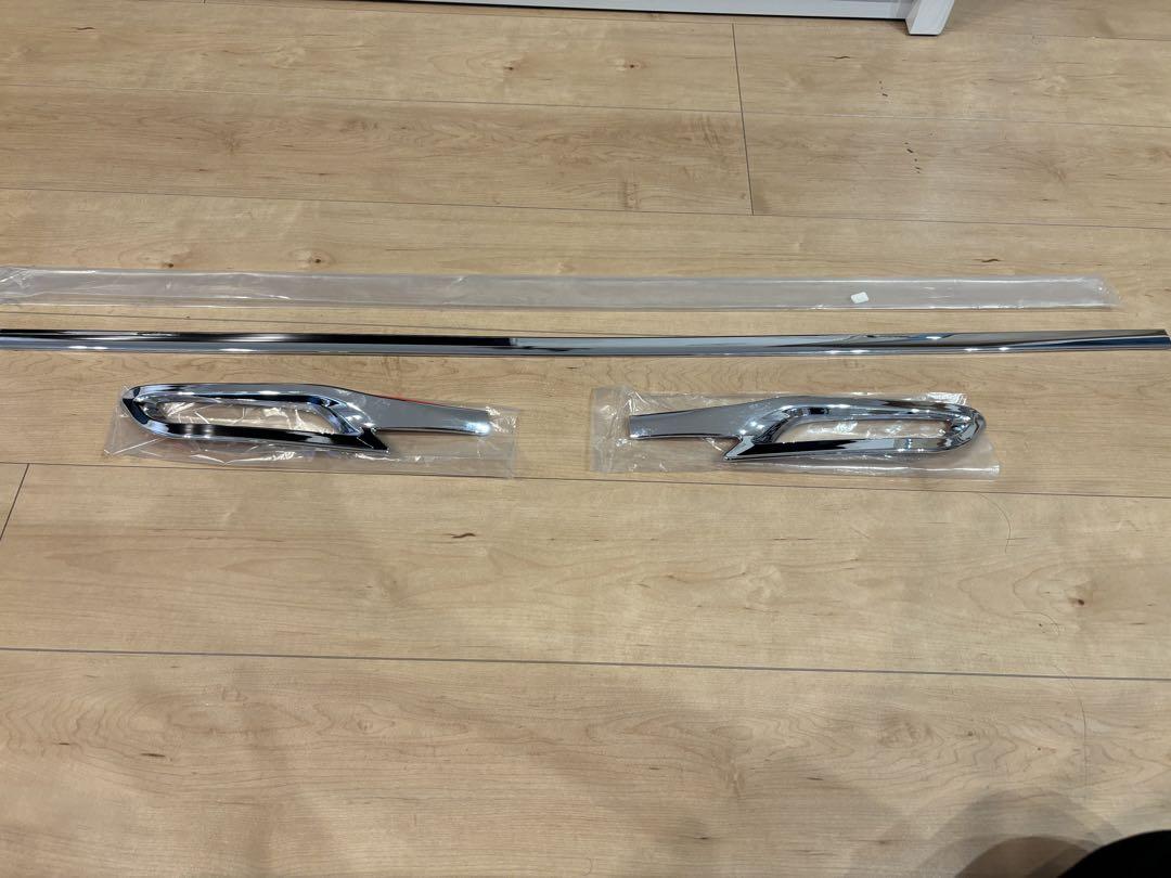 カムリ 70 リフレクター　メッキ