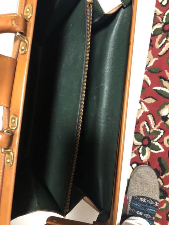 ❣️LOUIS ドクターバック 愛用品 NXCLq-m74870365269 VUITTON ❣️エピ 通販即納