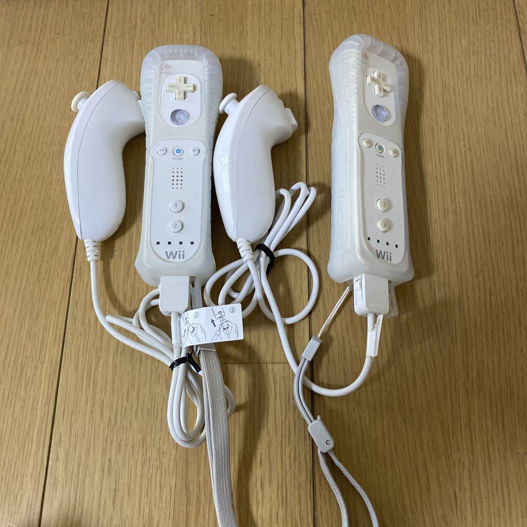 Wiiリモコン（ストラップ カバー付き）＋ヌンチャク 4点セット