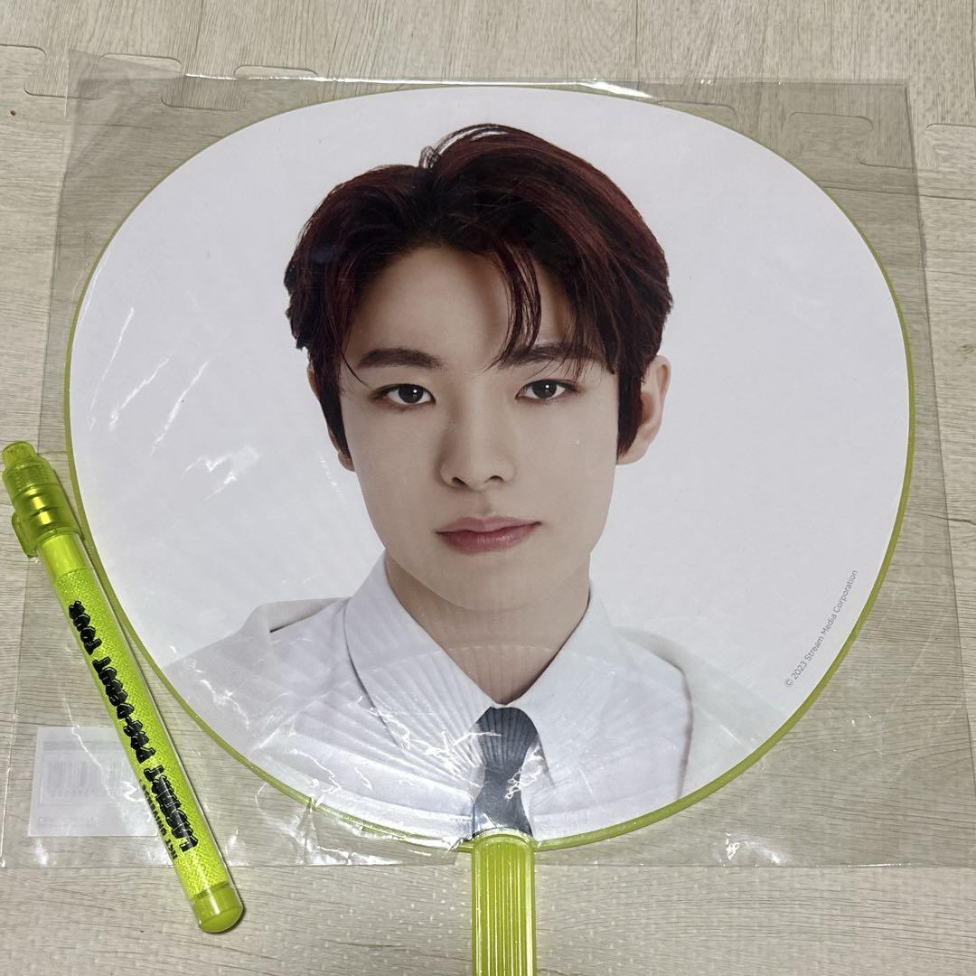 ユウシ うちわ　NCT WISH NCT NEW TEAM ユウシ うちわ NCT WISH NCT NEW TEAM K-POP・アジア