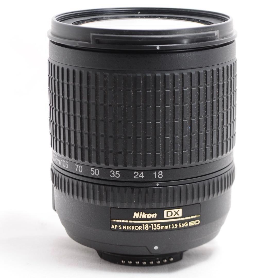 ✨美品✨遠近両用レンズ✨レンズフード付✨Nikon AF-S18-135mm 中近両用レンズ❤️ Nikon 18-135mm❤️レンズフード付 - メルカリ