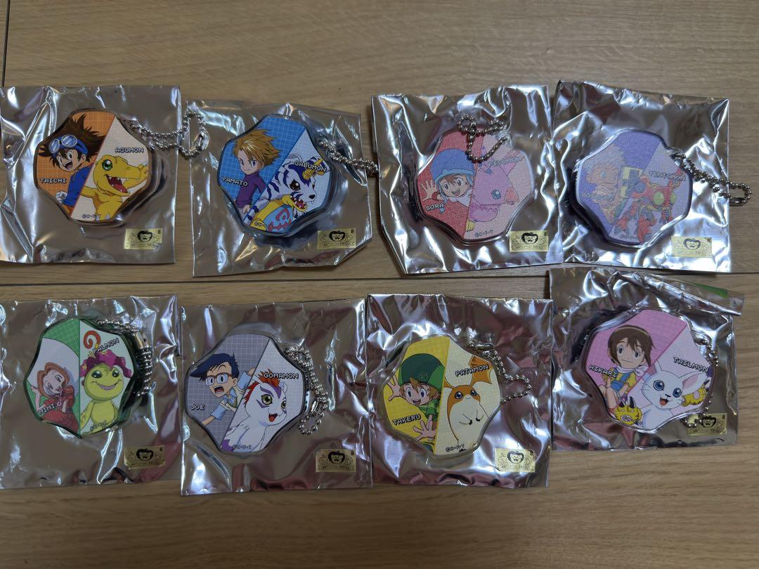 デジモンアドベンチャー: デジヴァイス型アクリルキーチェーン 全8種