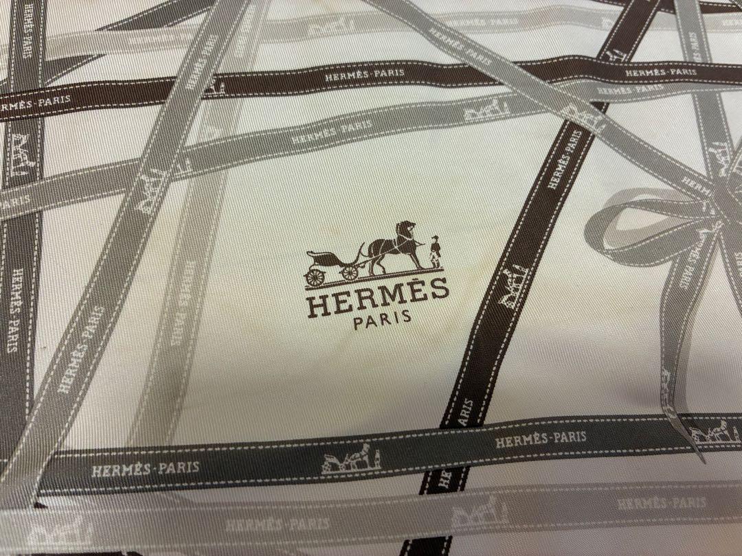 HERMES ♡リボンデザイン 三角スカーフ