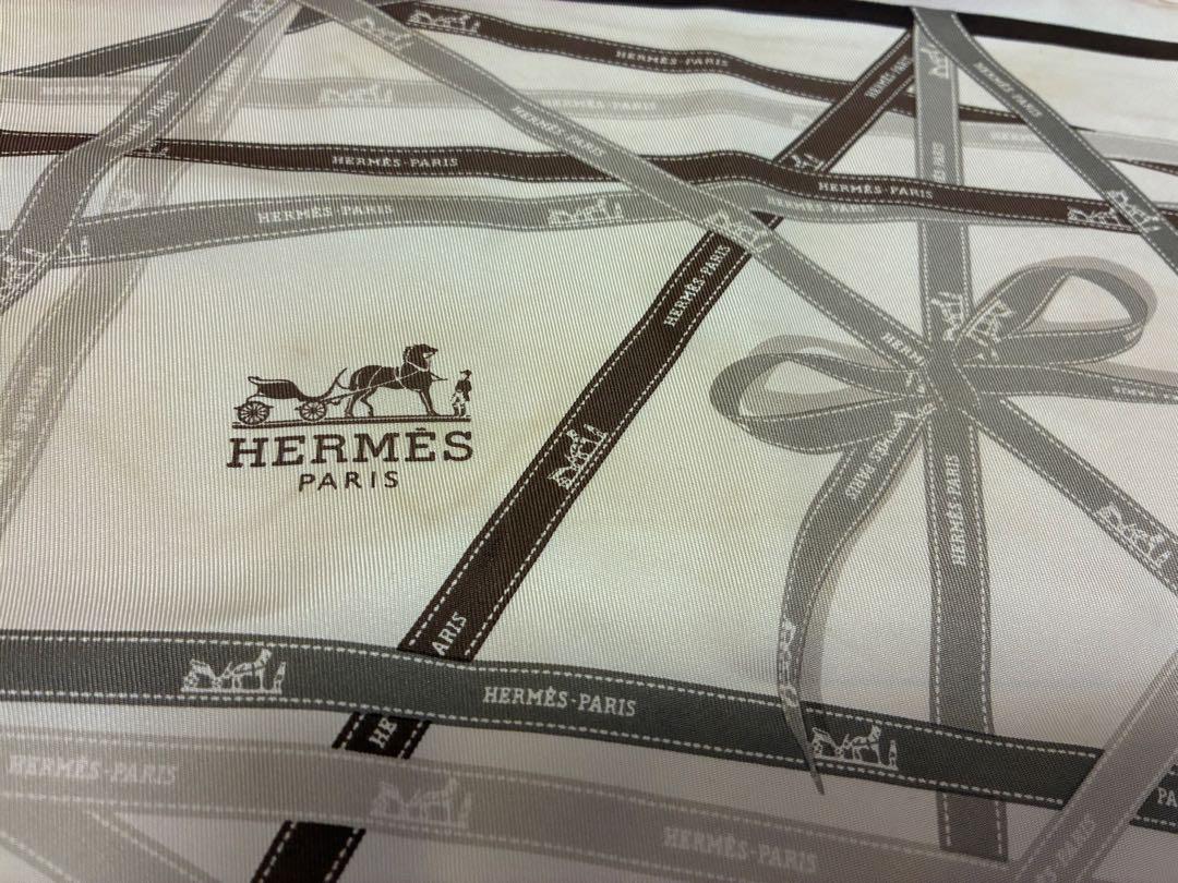 HERMES ♡リボンデザイン 三角スカーフ