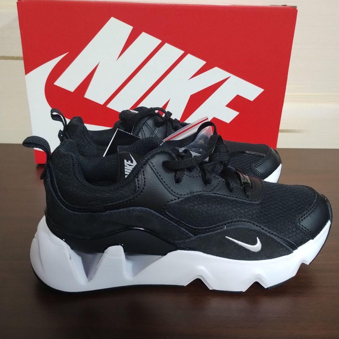 靴 NIKE RYZ365 2