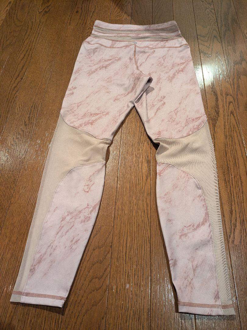 LAVA 新品未使用 SUKALAレギンス　Sサイズ SUKALA】ウエストギャザーソリッドレギンス(S): ヨガウェアLAVA
